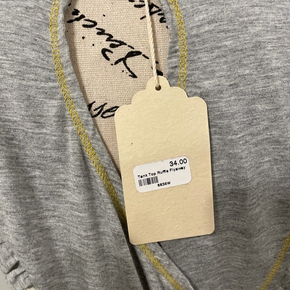 Grey Tank - Picture 6 of 8